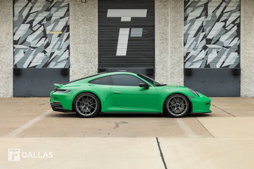 2022 Porsche 992 GT3 - Image 17 of 31