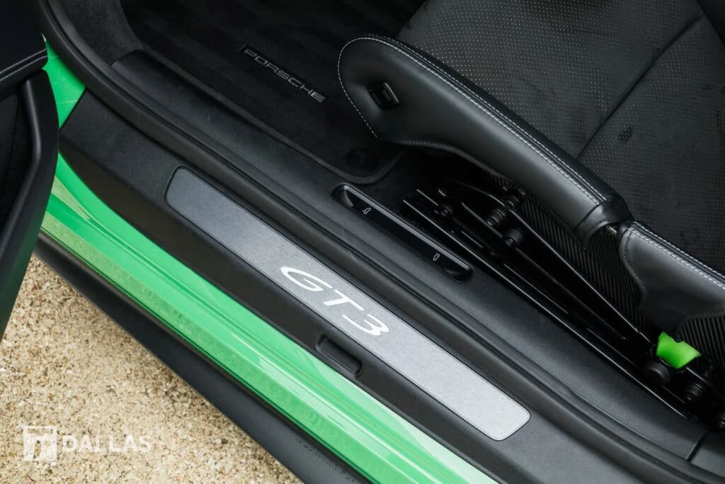 2022 Porsche 992 GT3 - Image 21 of 31