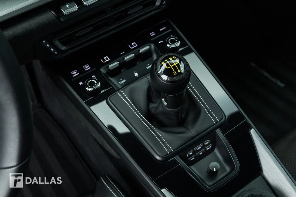 2022 Porsche 992 GT3 - Image 27 of 31