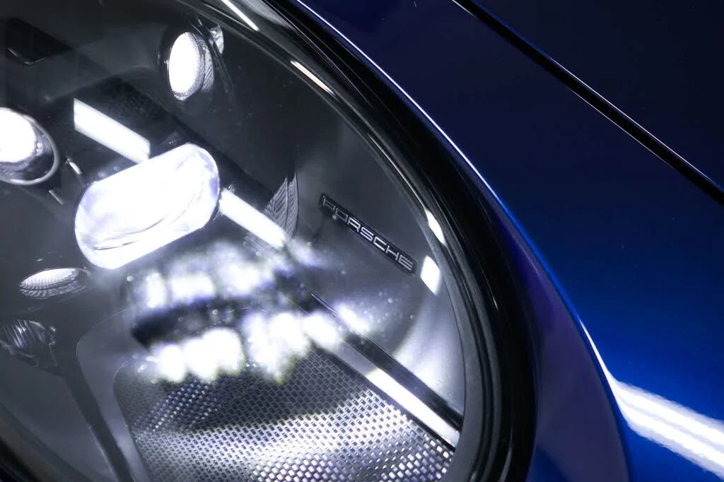 2022 Porsche 992 GT3 - Image 16 of 31