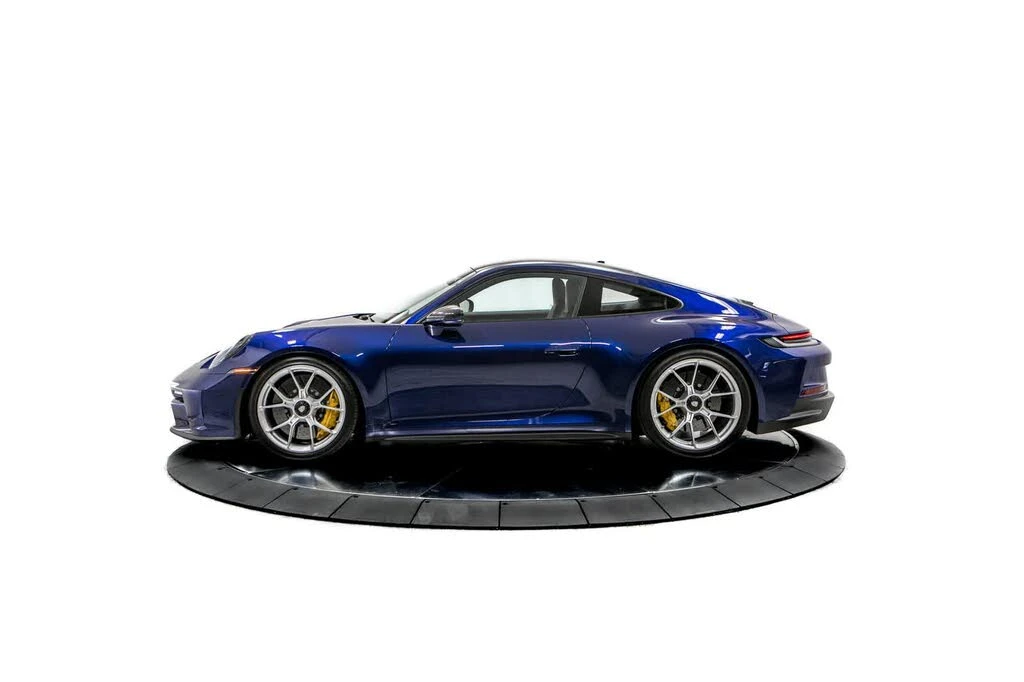 2022 Porsche 992 GT3 - Image 2 of 31
