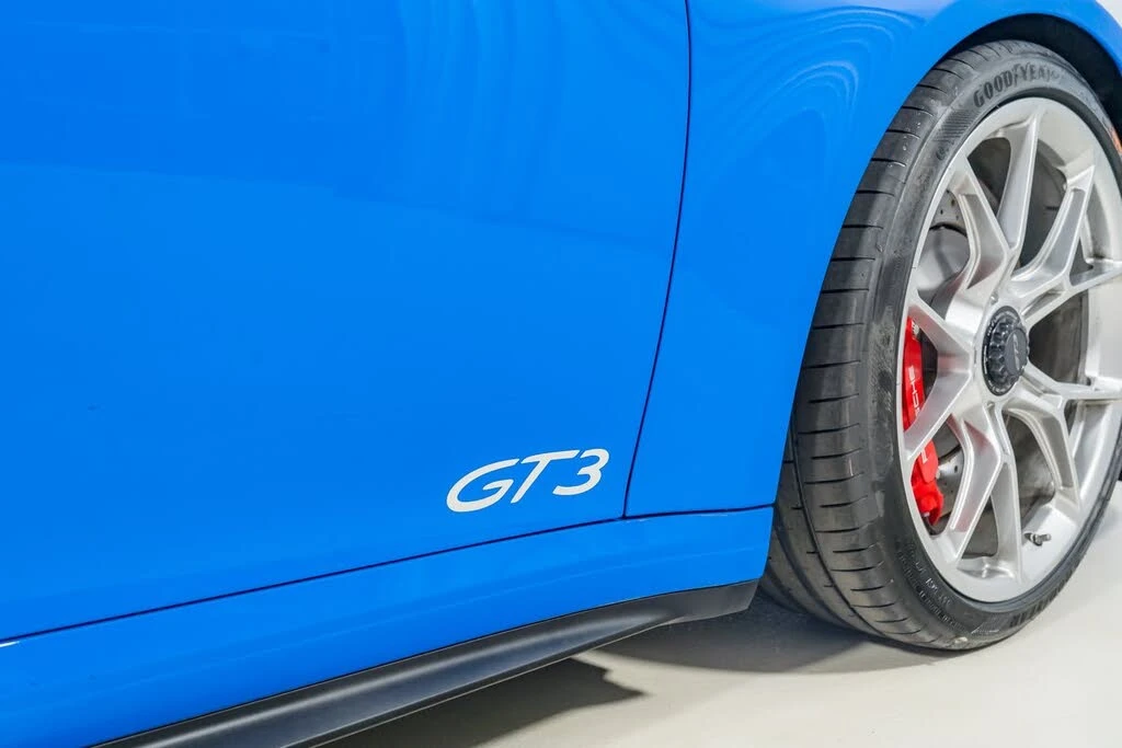 2022 Porsche 992 GT3 - Image 26 of 31