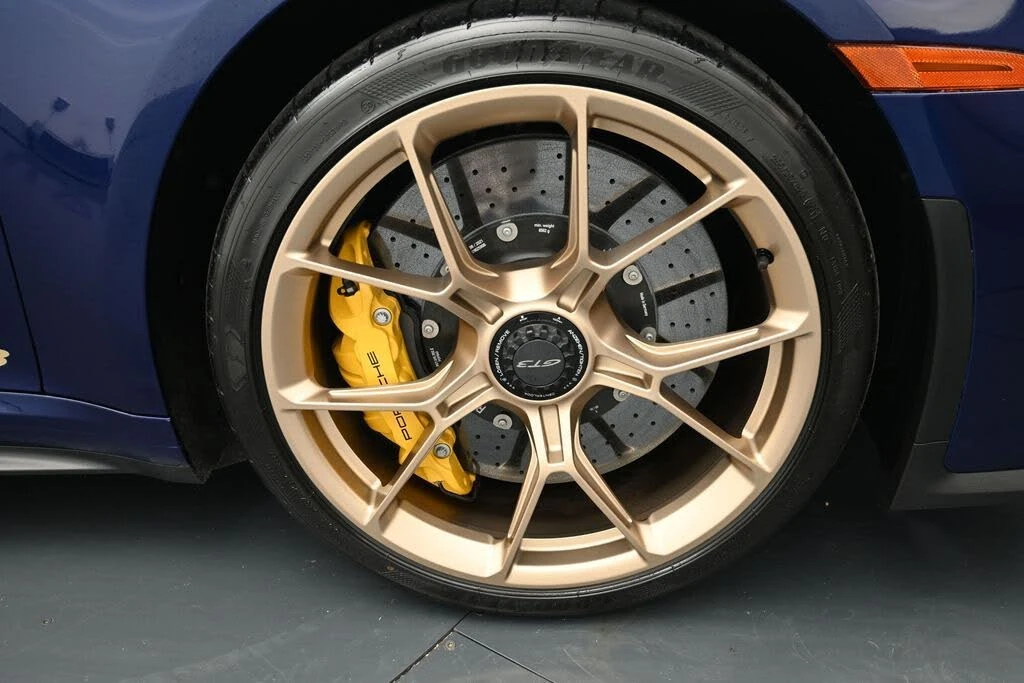 2022 Porsche 992 GT3 - Image 15 of 31