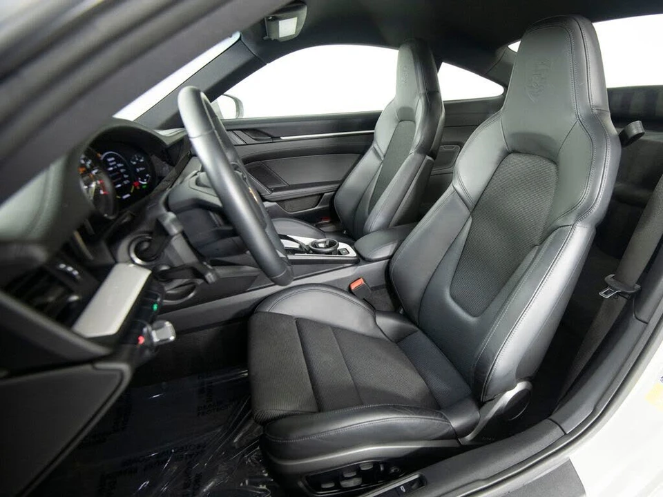 2022 Porsche 992 GT3 - Image 5 of 31