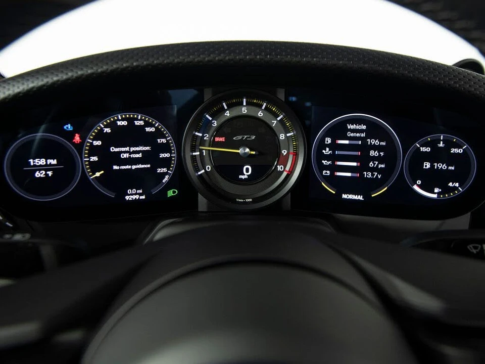 2022 Porsche 992 GT3 - Image 23 of 31