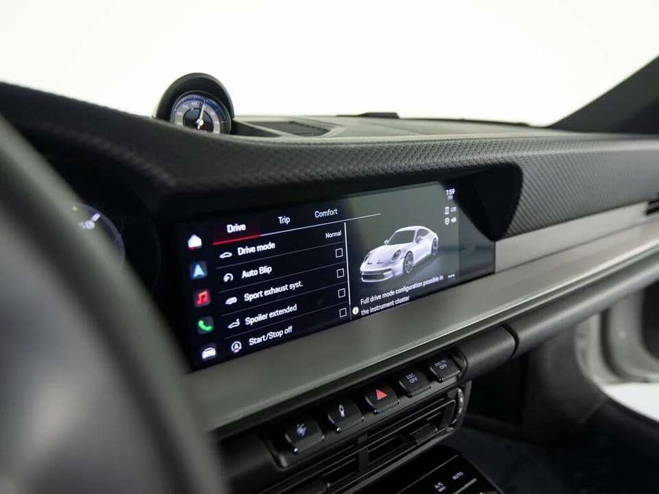 2022 Porsche 992 GT3 - Image 25 of 31