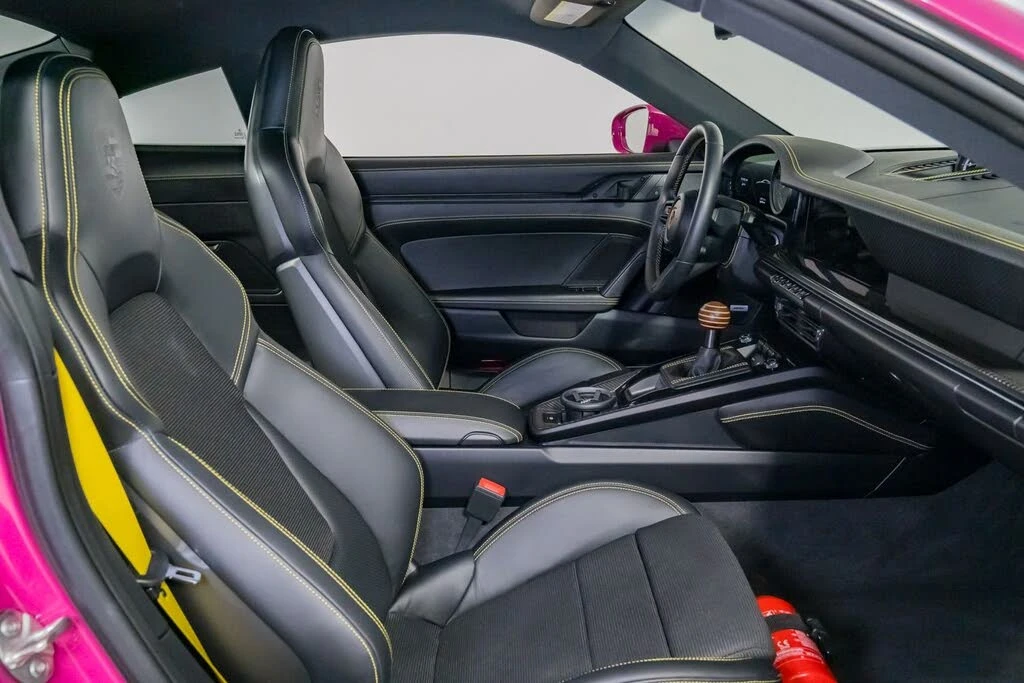 2022 Porsche 992 GT3 - Image 25 of 31