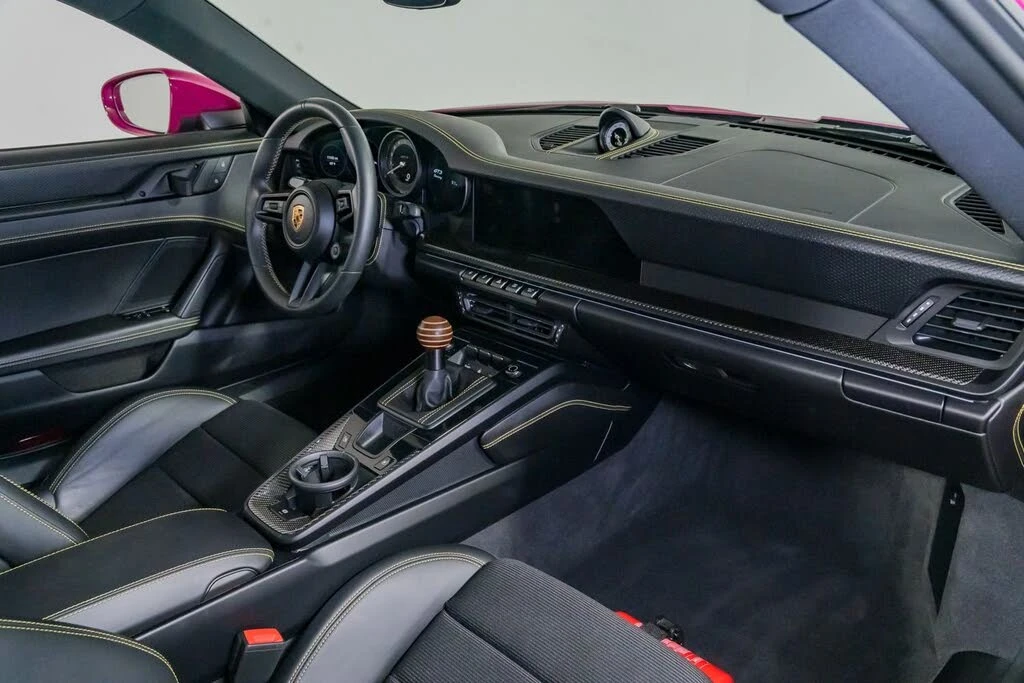 2022 Porsche 992 GT3 - Image 26 of 31