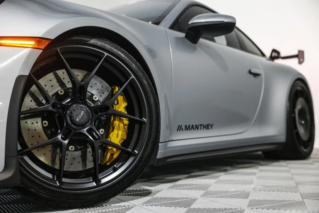 2022 Porsche 992 GT3 - Image 14 of 31