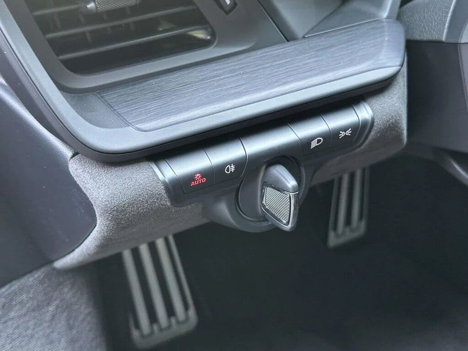 2022 Porsche 992 GT3 - Image 18 of 30