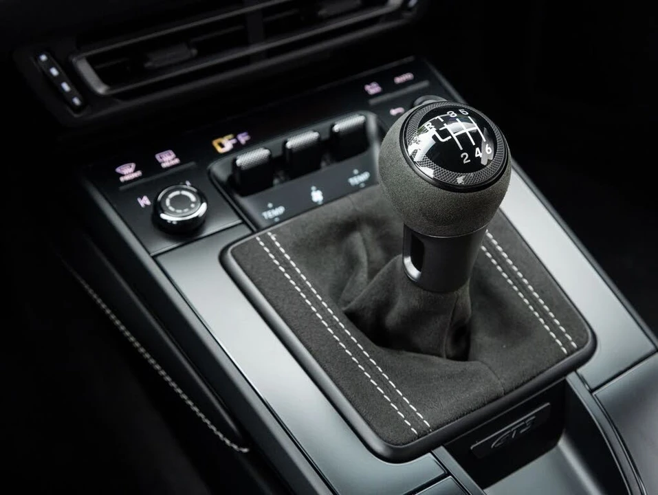 2022 Porsche 992 GT3 - Image 29 of 31