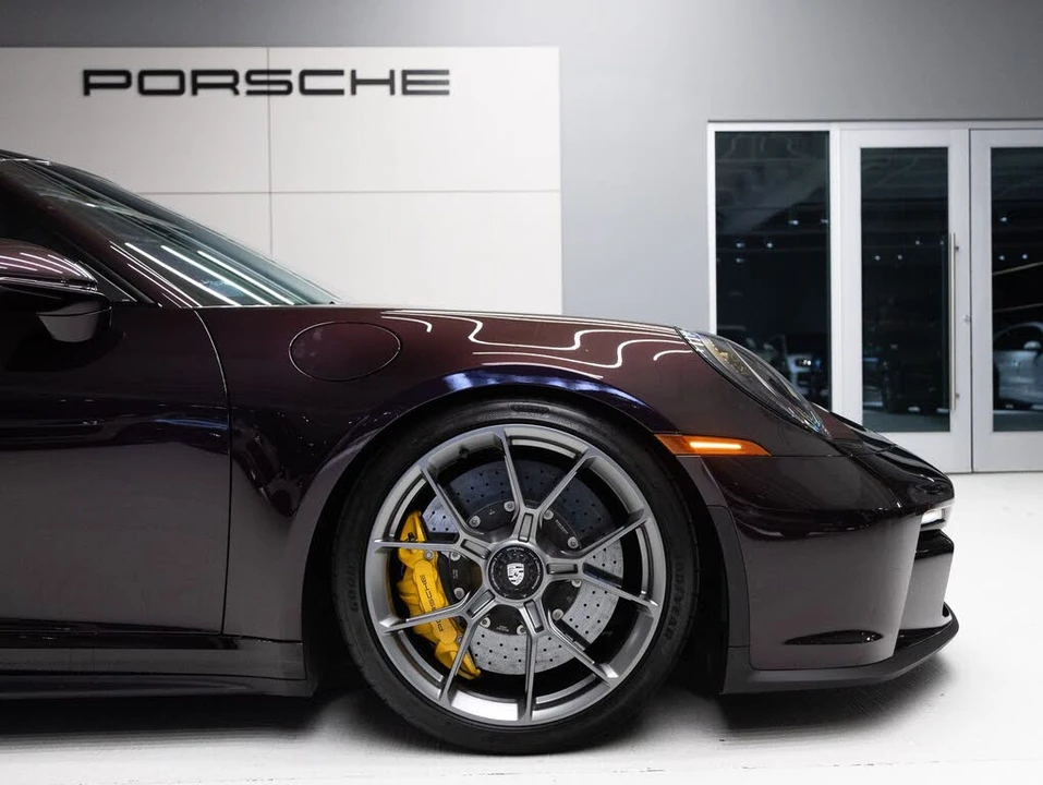 2022 Porsche 992 GT3 - Image 11 of 31