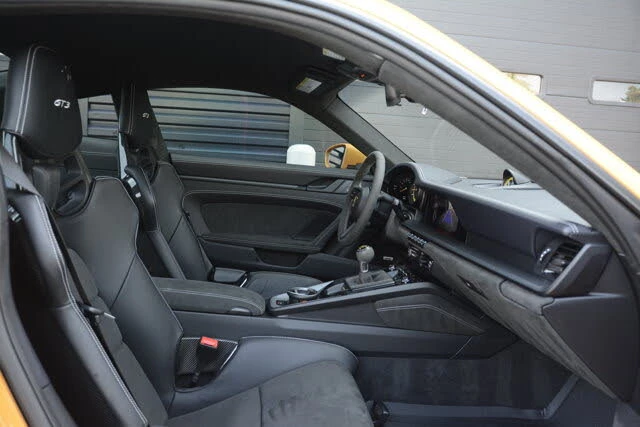 2022 Porsche 992 GT3 - Image 27 of 31