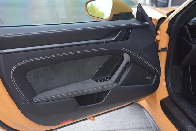 2022 Porsche 992 GT3 - Image 13 of 31