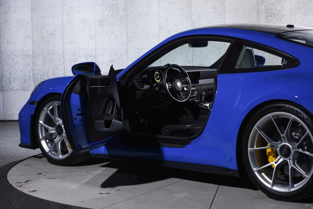 2022 Porsche 992 GT3 - Image 14 of 31