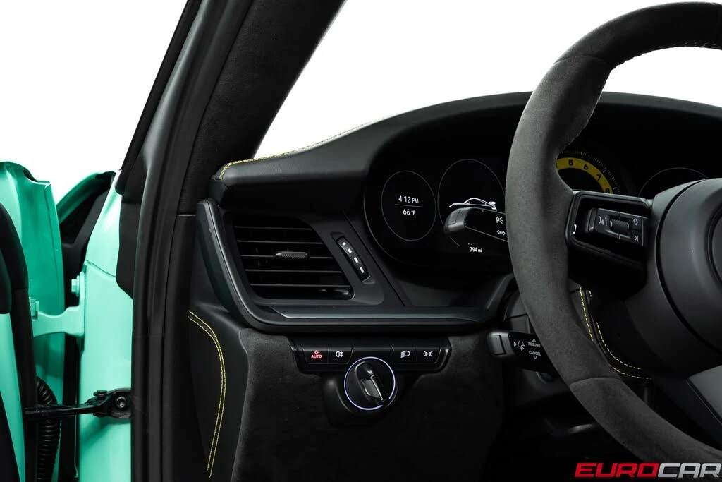 2022 Porsche 992 GT3 - Image 27 of 31