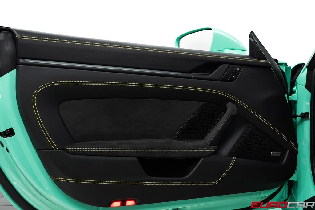 2022 Porsche 992 GT3 - Image 25 of 31