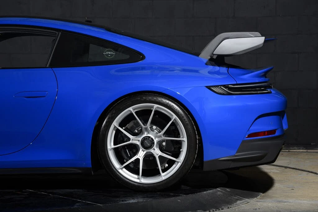 2022 Porsche 992 GT3 - Image 14 of 31