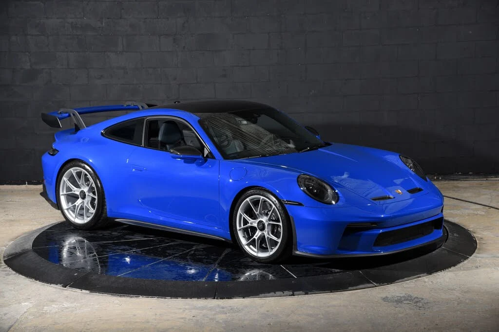 2022 Porsche 992 GT3 - Image 2 of 31