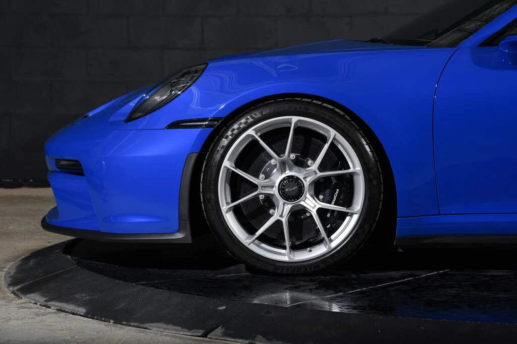 2022 Porsche 992 GT3 - Image 13 of 31
