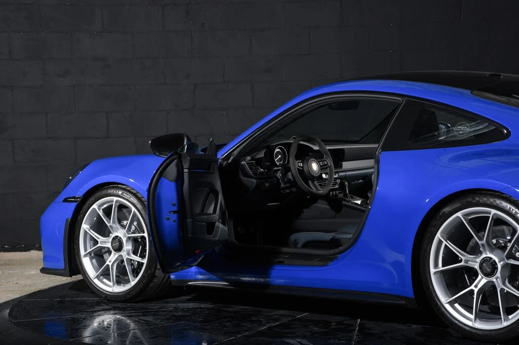 2022 Porsche 992 GT3 - Image 26 of 31
