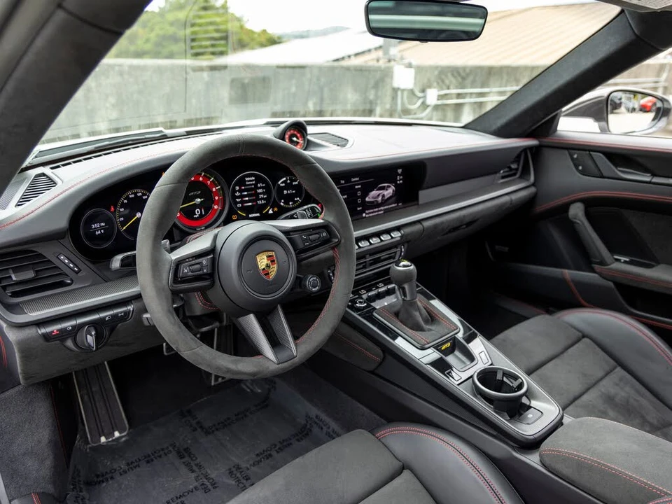 2022 Porsche 992 GT3 - Image 4 of 31