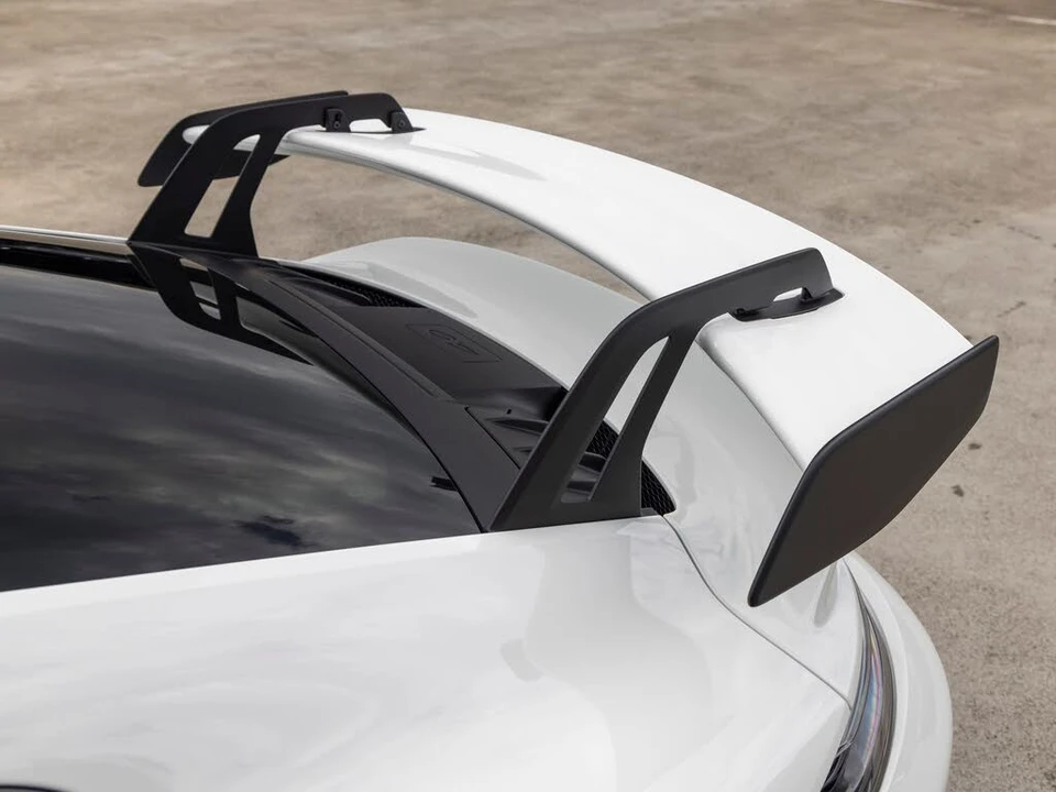 2022 Porsche 992 GT3 - Image 25 of 31