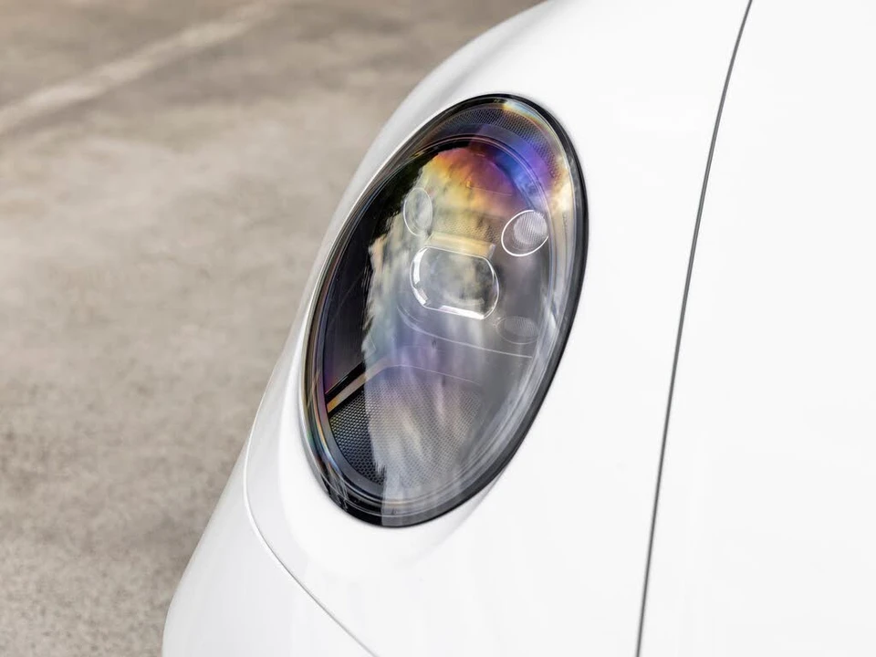 2022 Porsche 992 GT3 - Image 14 of 31