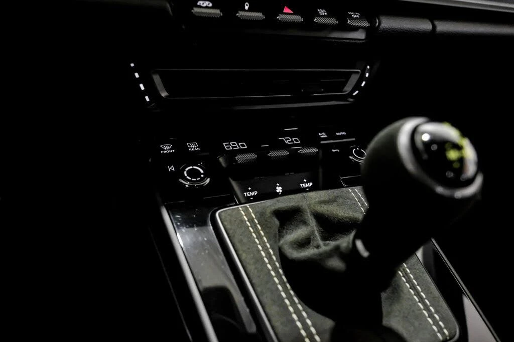2022 Porsche 992 GT3 - Image 19 of 31