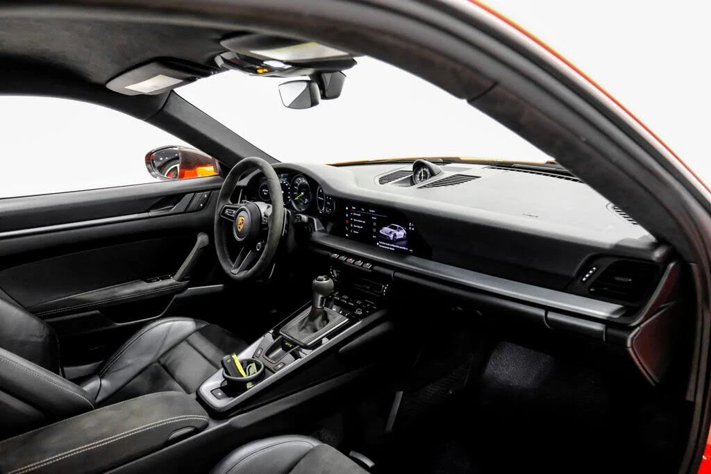 2022 Porsche 992 GT3 - Image 11 of 31