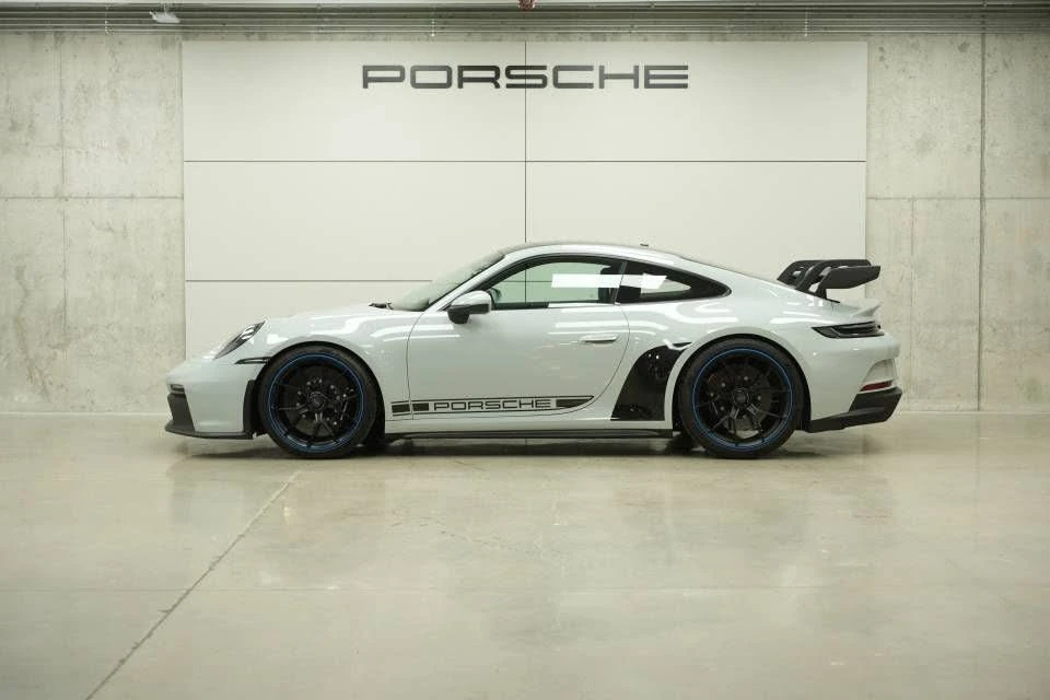 2022 Porsche 992 GT3 - Image 2 of 31