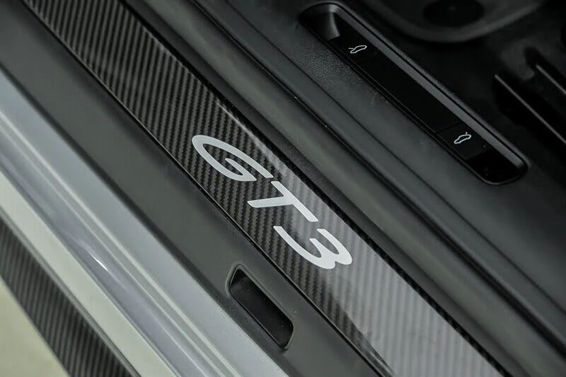 2022 Porsche 992 GT3 - Image 19 of 31