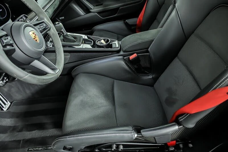 2022 Porsche 992 GT3 - Image 16 of 31