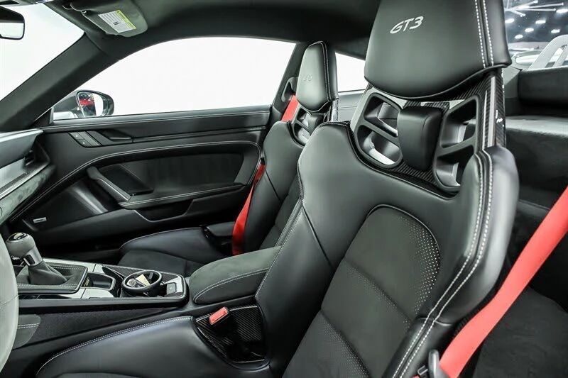 2022 Porsche 992 GT3 - Image 17 of 31
