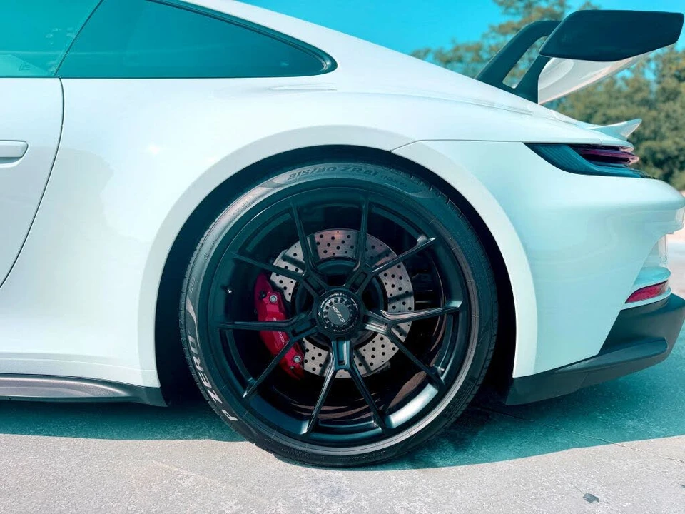 2022 Porsche 992 GT3 - Image 24 of 31