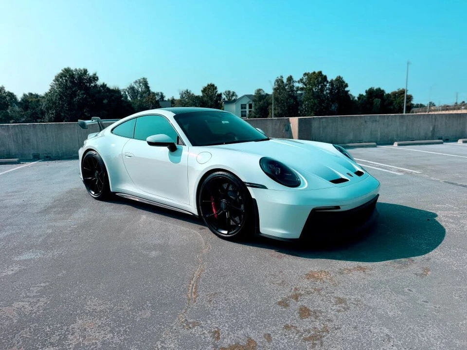 2022 Porsche 992 GT3 - Image 6 of 31