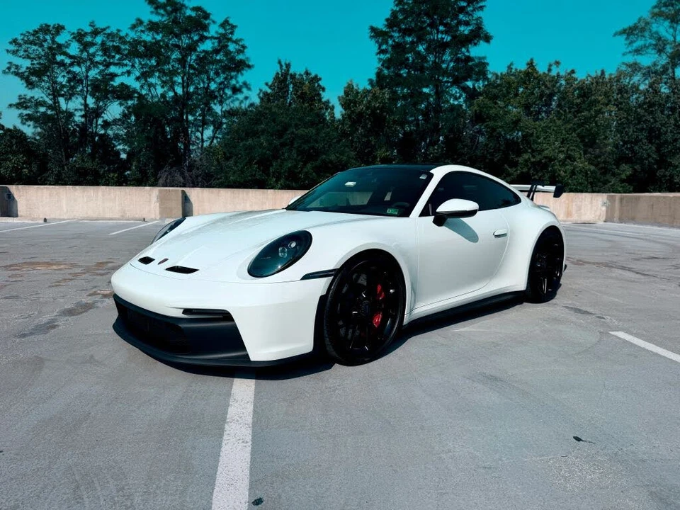2022 Porsche 992 GT3 - Image 3 of 31