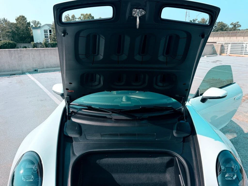 2022 Porsche 992 GT3 - Image 22 of 31