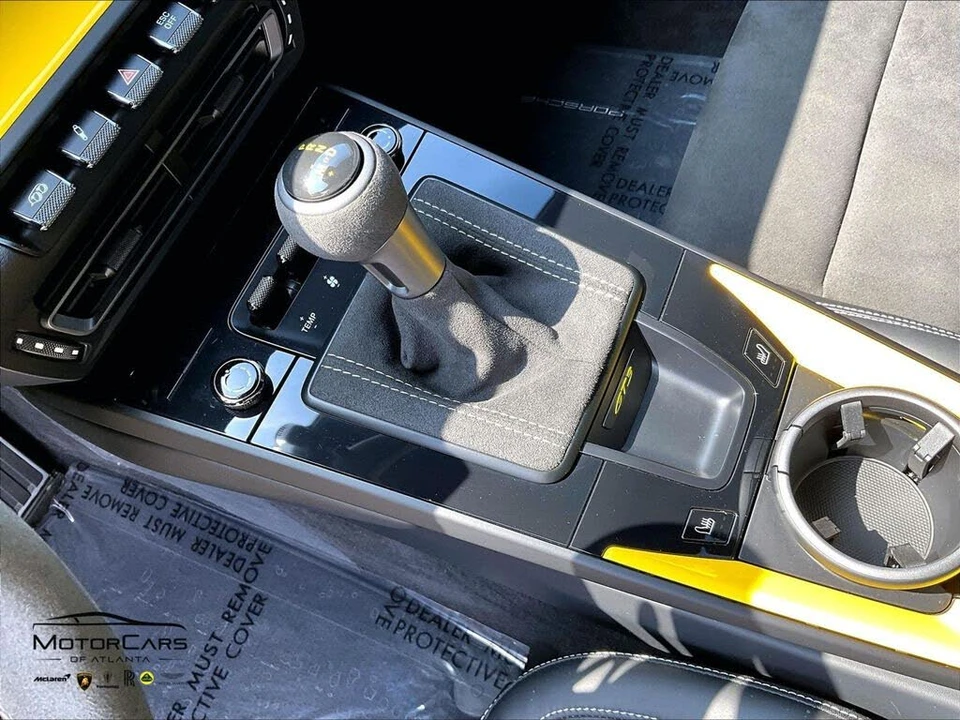 2022 Porsche 992 GT3 - Image 15 of 29