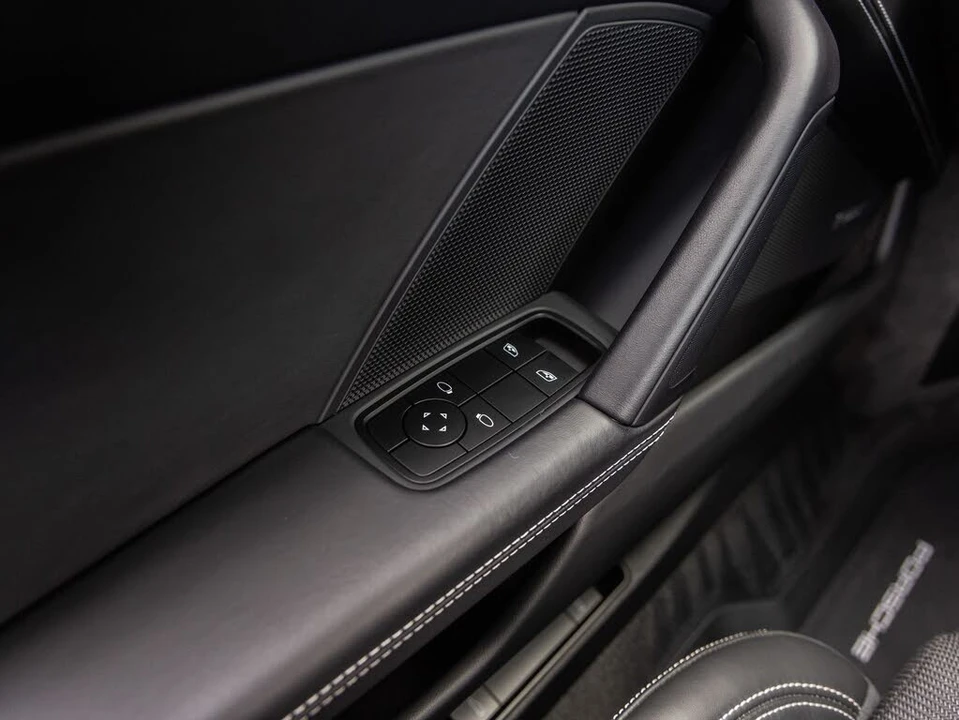 2022 Porsche 992 GT3 - Image 22 of 31