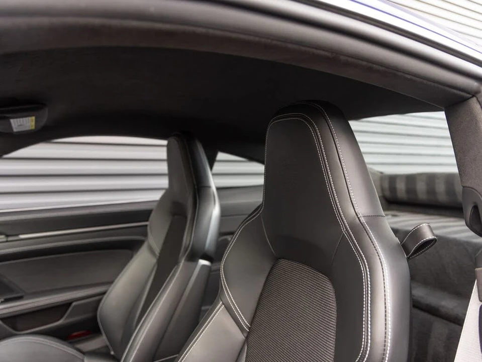 2022 Porsche 992 GT3 - Image 25 of 31