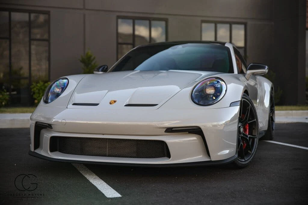 2022 Porsche 992 GT3 - Image 2 of 31