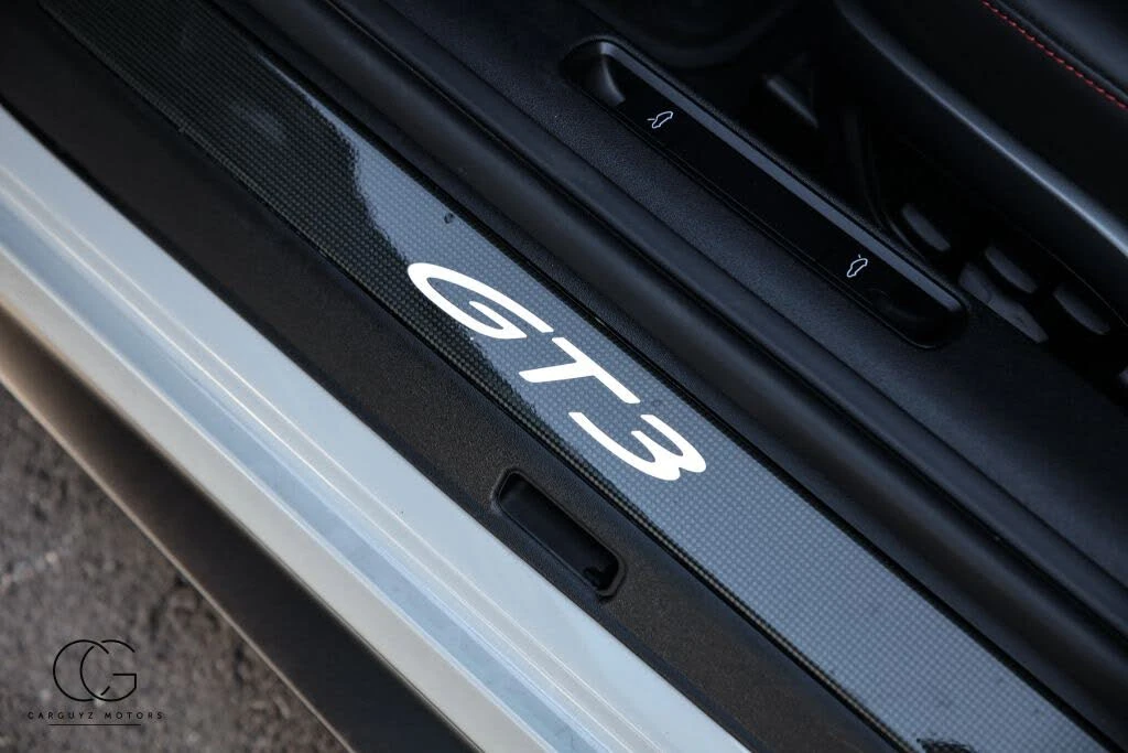 2022 Porsche 992 GT3 - Image 30 of 31