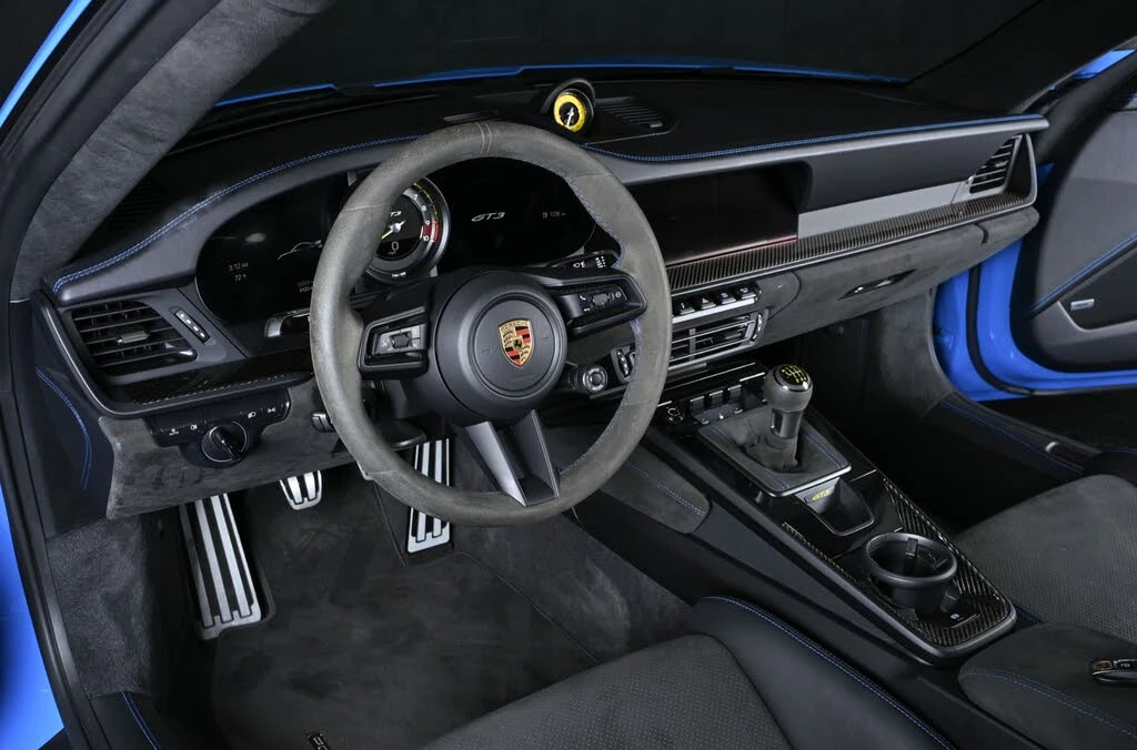 2022 Porsche 992 GT3 - Image 16 of 31