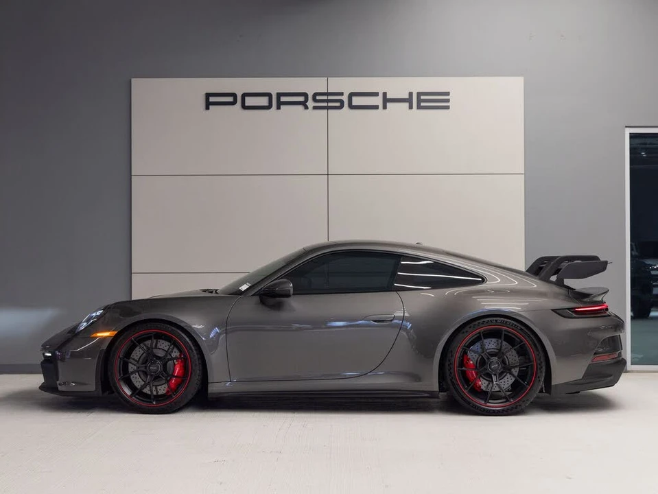 2022 Porsche 992 GT3 - Image 2 of 31