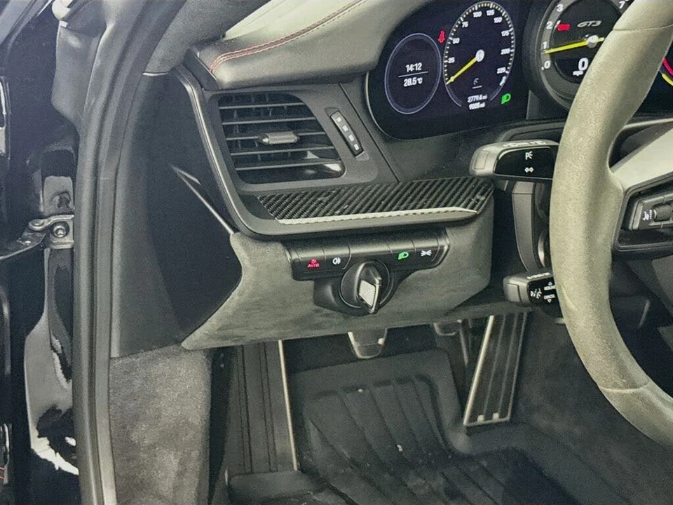 2022 Porsche 992 GT3 - Image 10 of 31