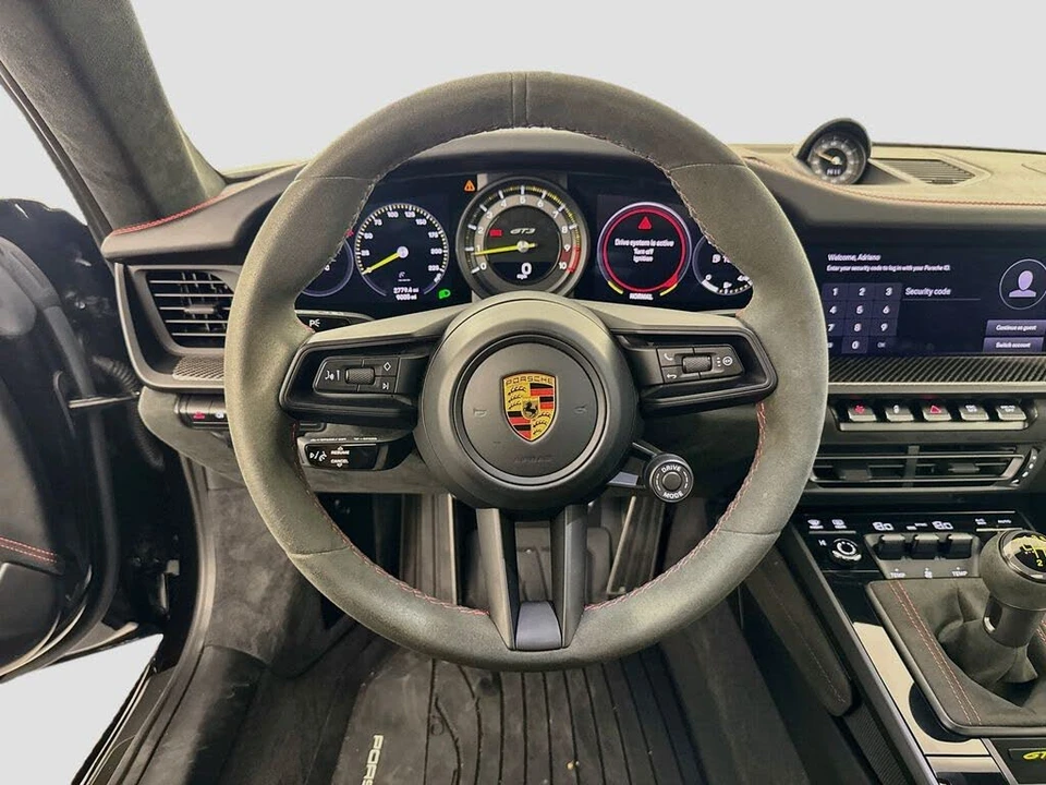 2022 Porsche 992 GT3 - Image 23 of 31