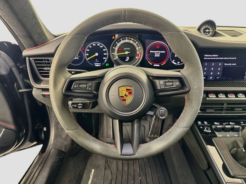 2022 Porsche 992 GT3 - Image 11 of 31