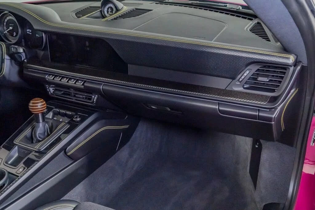 2022 Porsche 992 GT3 - Image 28 of 31