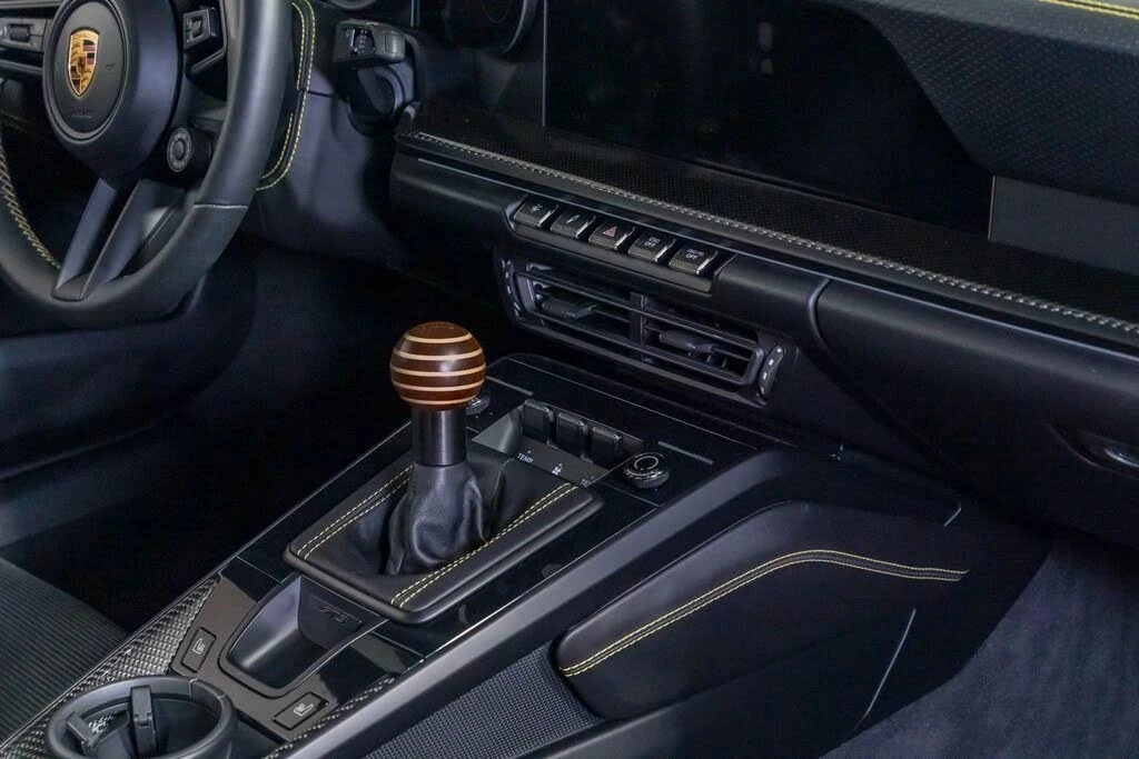 2022 Porsche 992 GT3 - Image 27 of 31